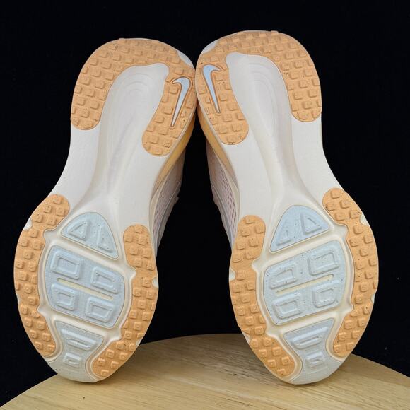 Nike Vomero 18 Guava Ice Orange Chalk Sail HM6804-800 Women Size 9 Sneakers - Picture 9 of 10